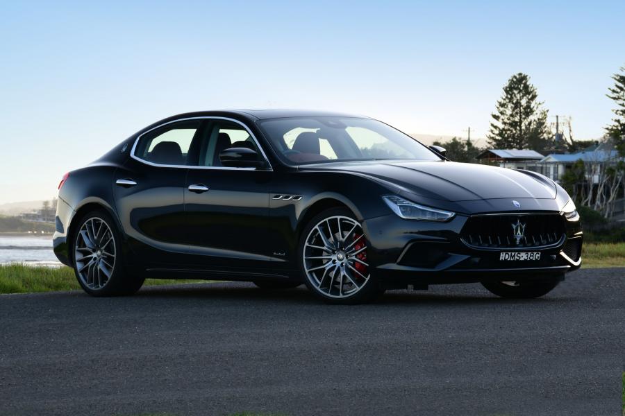 Maserati Ghibli S GranSport 2018 года  (AU) (фото 2 из 38)